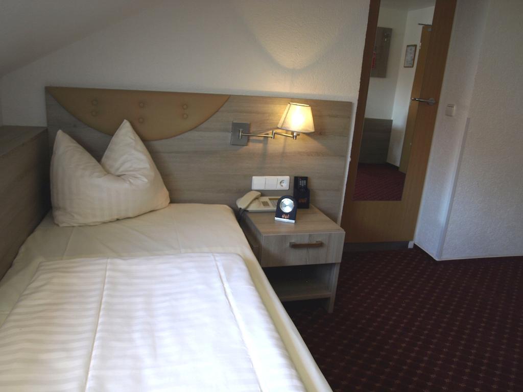Airport Hotel Filder Post Stuttgart Exterior photo