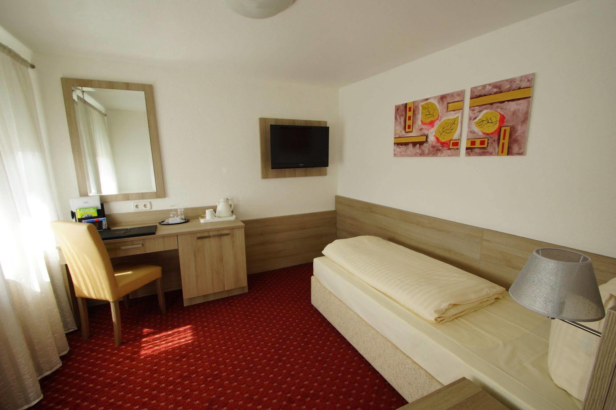 Airport Hotel Filder Post Stuttgart Exterior photo