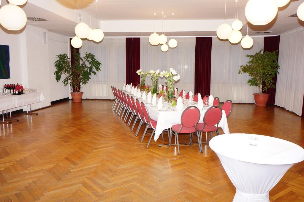 Airport Hotel Filder Post Stuttgart Exterior photo